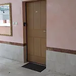 Apartamento 3-bedroom In Town Square Wrocław