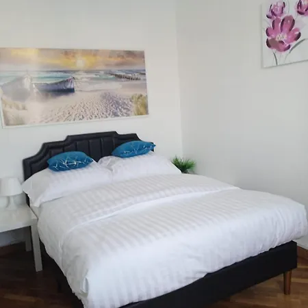 3-bedroom In Town Square