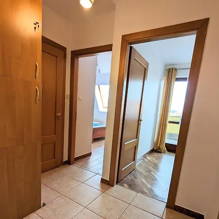 Apartment 3-bedroom In Town Square *