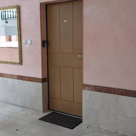 Apartment 3-bedroom In Town Square Wroclaw