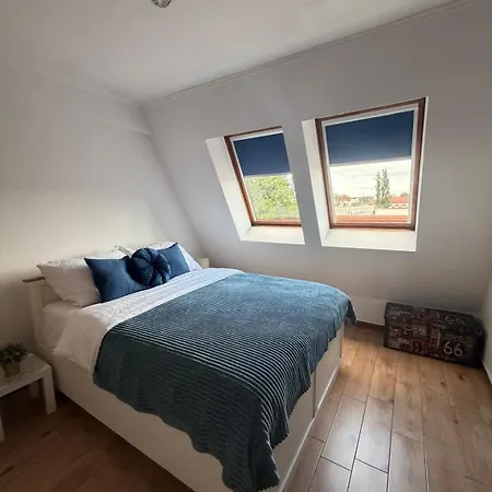 Διαμέρισμα 3-bedroom In Town Square Βρότσλαβ